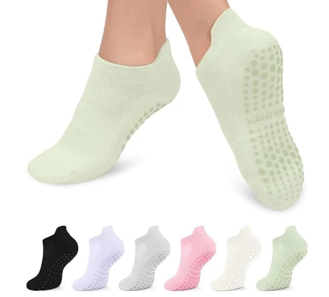 Why Anti-Slip Yoga Socks Are a Favorite Among Fitness Enthusiasts