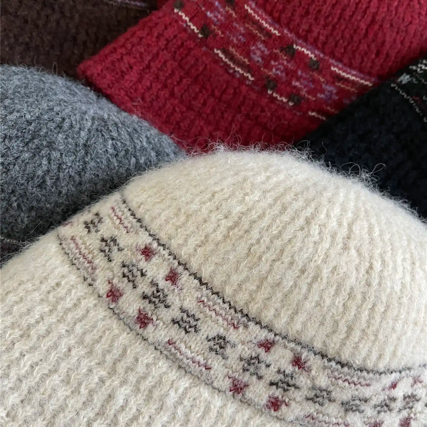 Cozy Cable Knit Bucket Hat for Winte