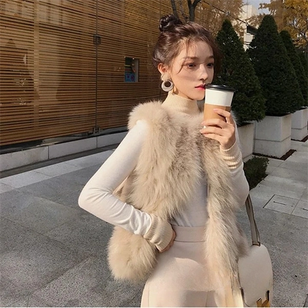 Female Faux Fur Vest – Sleeveless Short Waistcoat, Vintage Autumn & Winter Outerwear