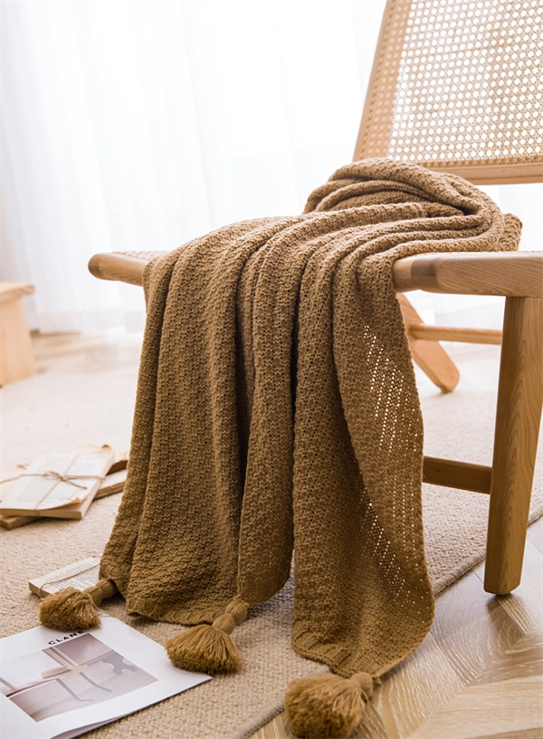 Handwoven Throw Blanket with Tassels - Soft Couch & Bed Runner for Office & Home