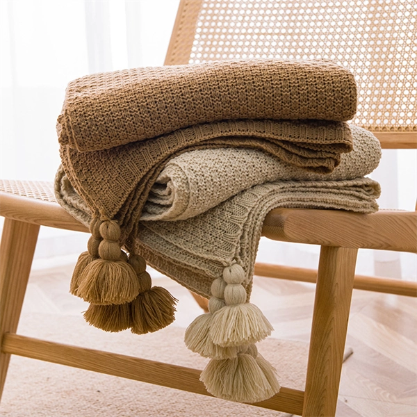 Handwoven Throw Blanket with Tassels - Soft Couch & Bed Runner for Office & Home