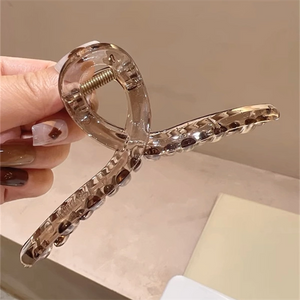 Large Claw Clip for Women – Matte Shark Hair Clip for Thick Hair