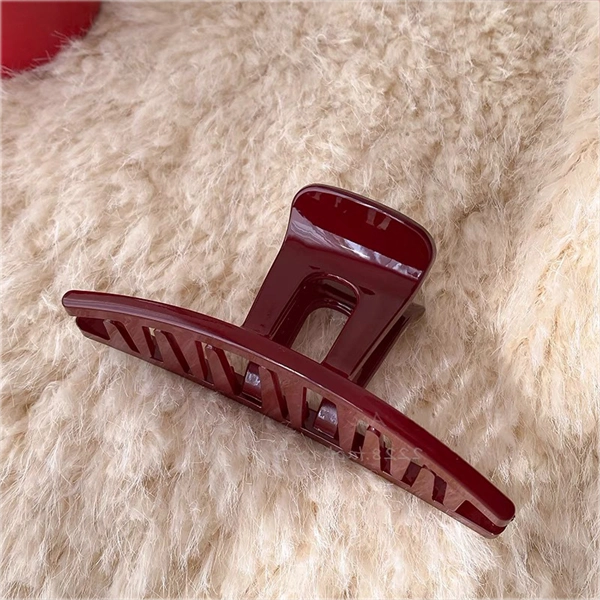 Large Claw Clip for Women – Matte Shark Hair Clip for Thick Hair