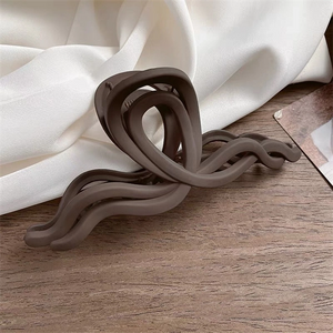 Large Claw Clip for Women – Matte Shark Hair Clip for Thick Hair