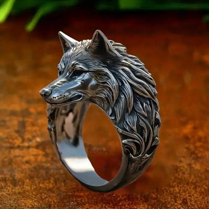 Men's 3D Wolf Head Ring | Titanium-Finish Alloy