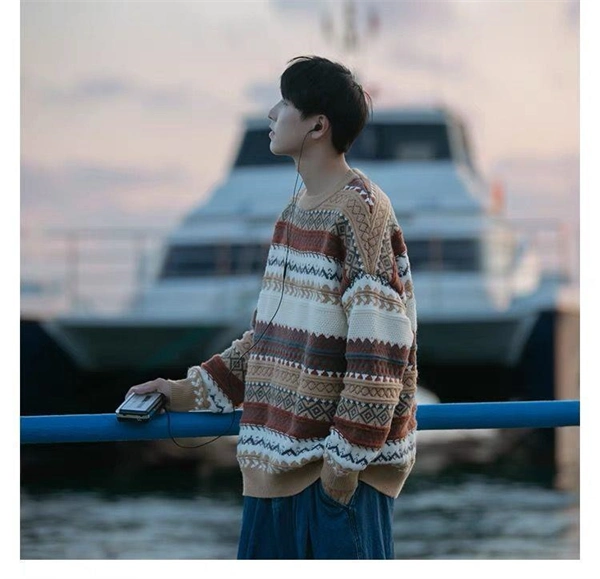 Men’s Thick Knit Holiday Sweater – Vintage Japanese Casual Winter Style