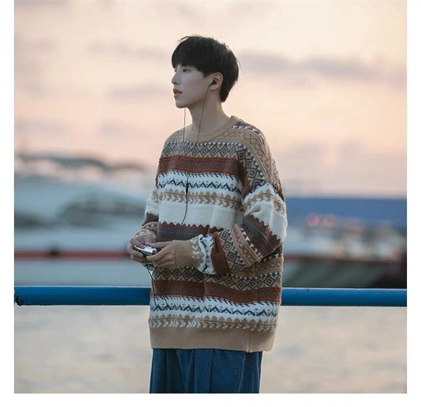 Men’s Thick Knit Holiday Sweater – Vintage Japanese Casual Winter Style