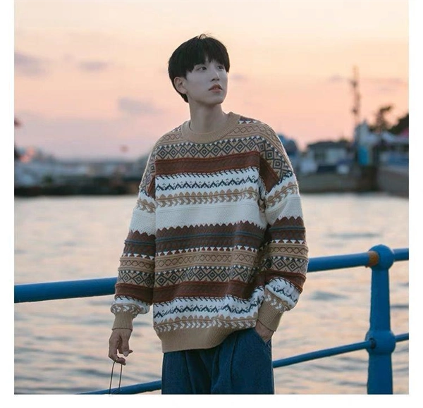 Men’s Thick Knit Holiday Sweater – Vintage Japanese Casual Winter Style