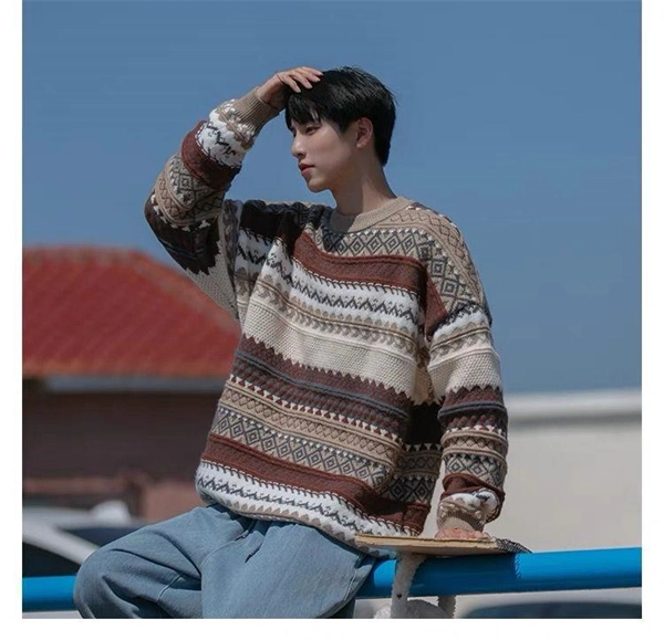 Men’s Thick Knit Holiday Sweater – Vintage Japanese Casual Winter Style