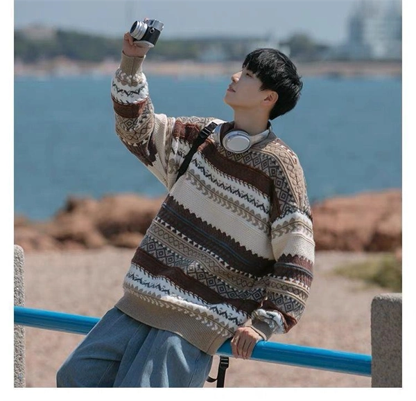 Men’s Thick Knit Holiday Sweater – Vintage Japanese Casual Winter Style