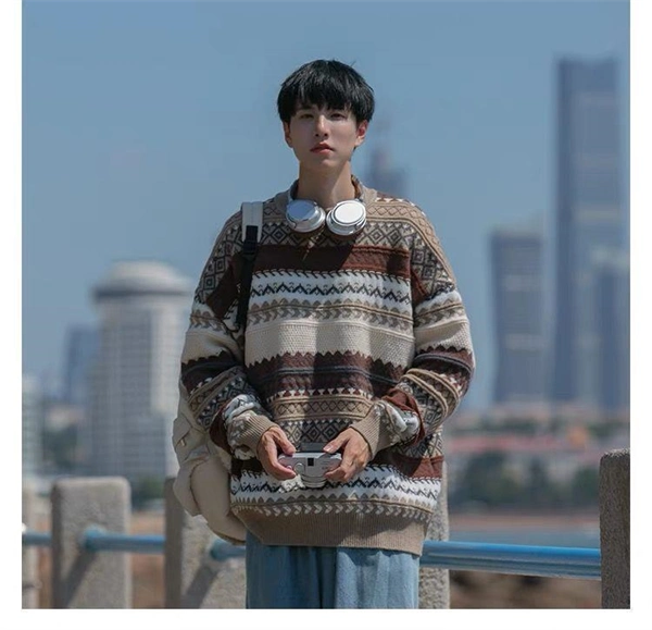 Men’s Thick Knit Holiday Sweater – Vintage Japanese Casual Winter Style