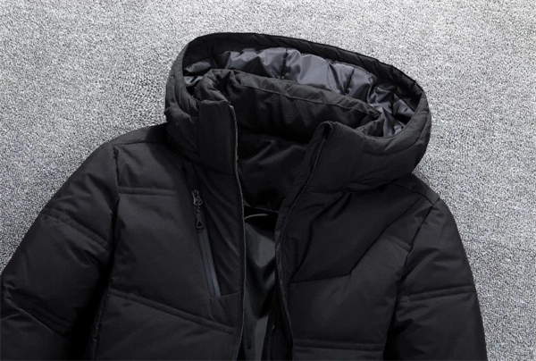 Men's Thick Winter Down Jacket - Lightweight Short Style Outdoor Coat for Cold Weather
