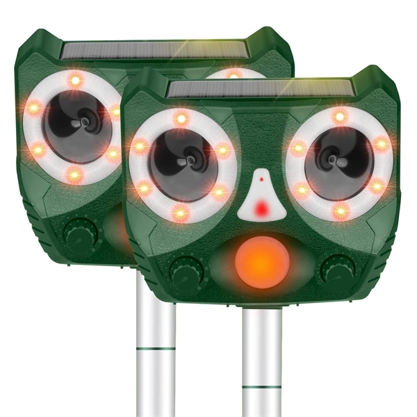 Ultrasonic Animal Repeller Outdoor, Solar Powered Squirrels Repeller Waterproof Deer Repeller for Dog, Cat, Squirrels, Bird, Rabbit, Deer, Raccoon Farm Yard Garden