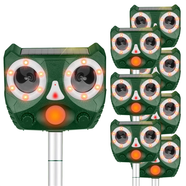 Ultrasonic Animal Repeller Outdoor, Solar Powered Squirrels Repeller Waterproof Deer Repeller for Dog, Cat, Squirrels, Bird, Rabbit, Deer, Raccoon Farm Yard Garden