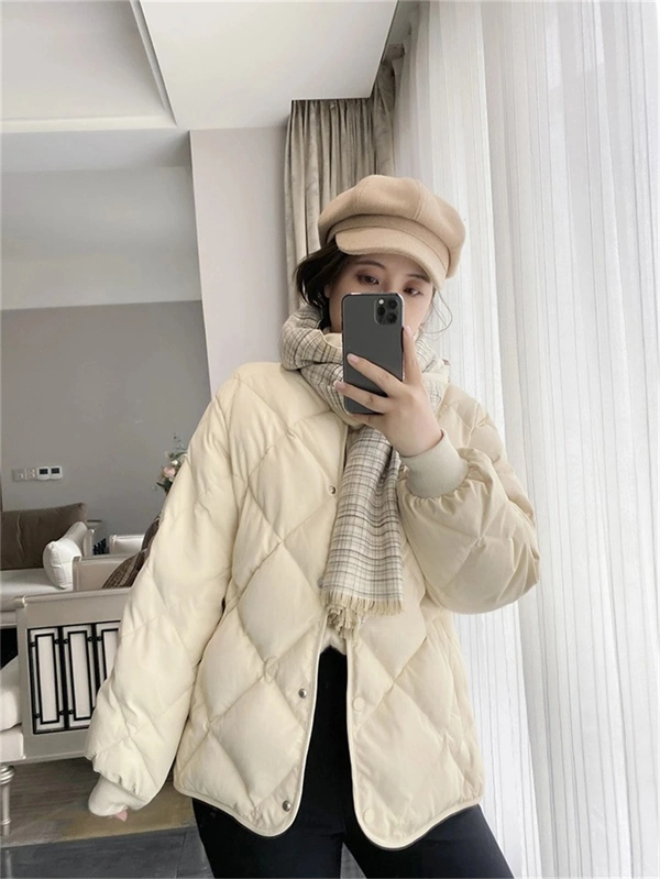 Women's Lightweight Down Jacket – Elegant Winter Coat, Warm & Stylish Outerwear