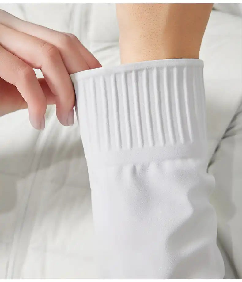 Women's Lightweight Down Jacket, Hooded Short Puffer Coat for Fall Winter Outdoor Sports