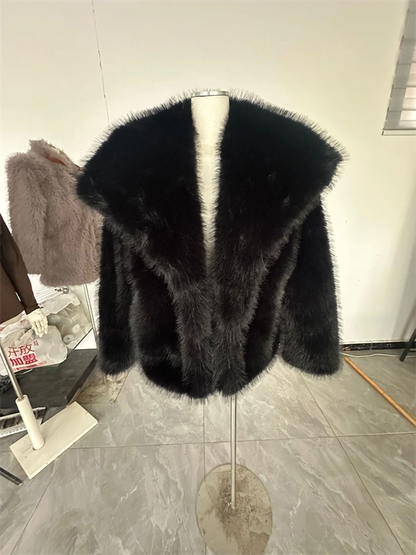 Women's Cropped Faux Fur Jacket
