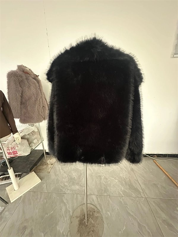 Women's Cropped Faux Fur Jacket