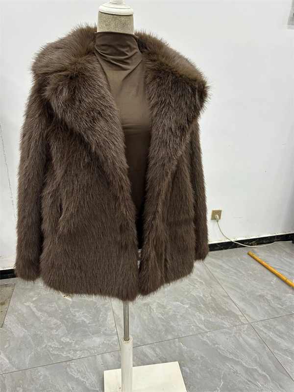 Women's Cropped Faux Fur Jacket