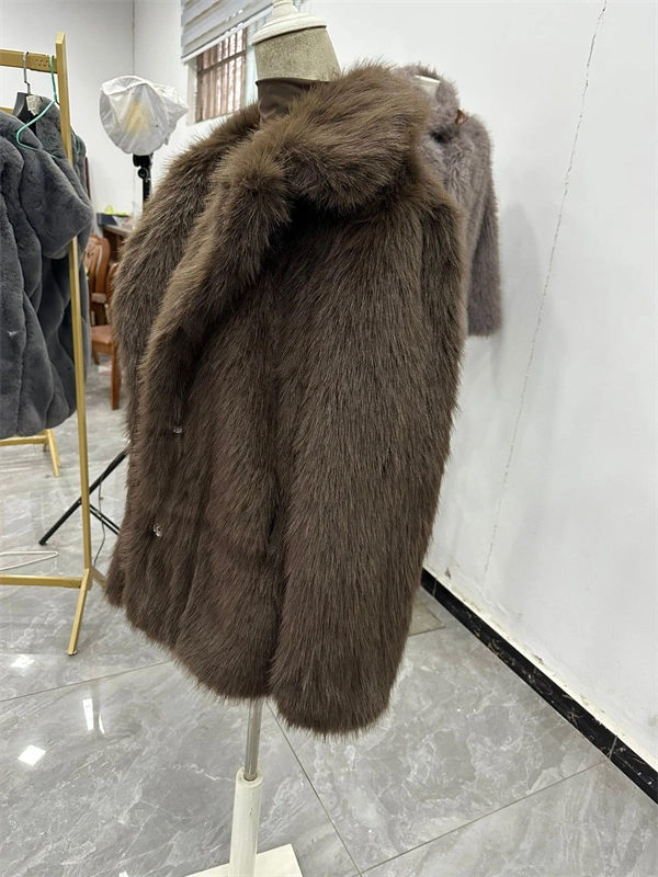 Women's Cropped Faux Fur Jacket