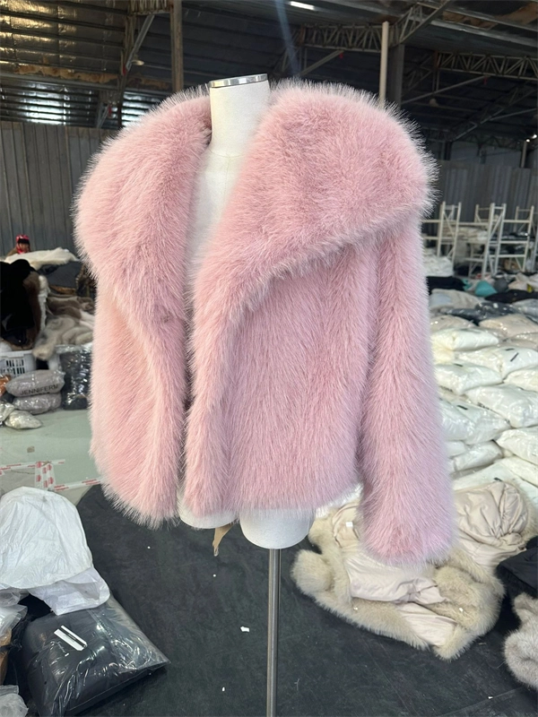 Women's Cropped Faux Fur Jacket