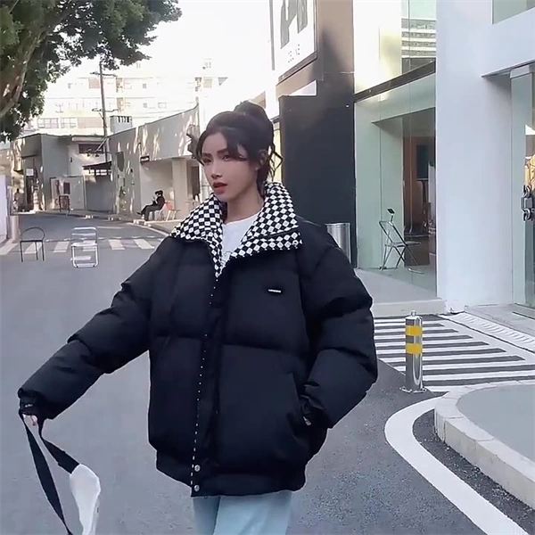 Women's Oversized Puffer Jacket - Thick Winter Down Cotton Coat with Stand Collar