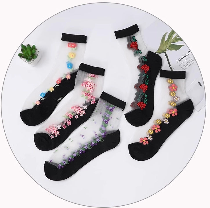 ROYALUCK 5 Pairs Women's Fashion Embroidered Flower Spring and Summer Thin Socks